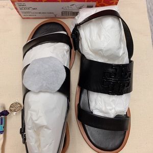 Tory Burch New authentic sandals.